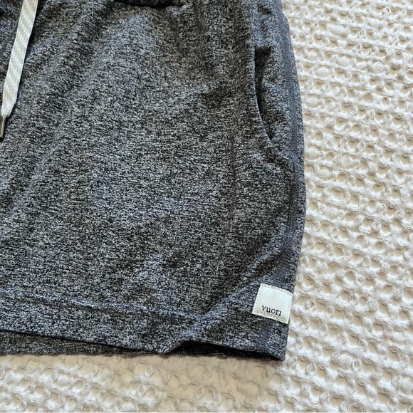 Vuori Women’s Halo Performance Shorts Heather Gray Womens Medium - Picture 2 of 7